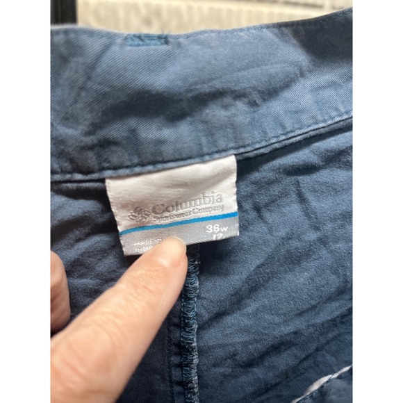 Columbia Mens Blue Cargo Shorts Size 36 Relaxed Fit Cotton Outdoor Hiking Utilit - Picture 3 of 3